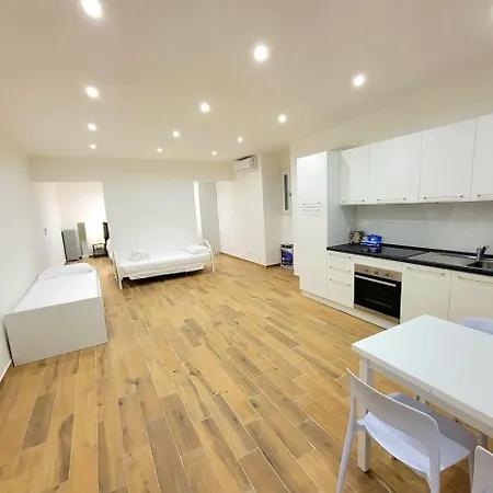 Apartment Grande Bilocale In Centro Per Famiglie-spiaggia Menton