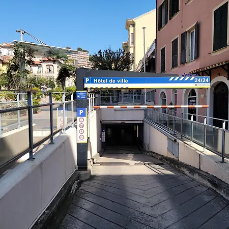 Apartmán Large One Bedroom Apartment In Central Menton Menton